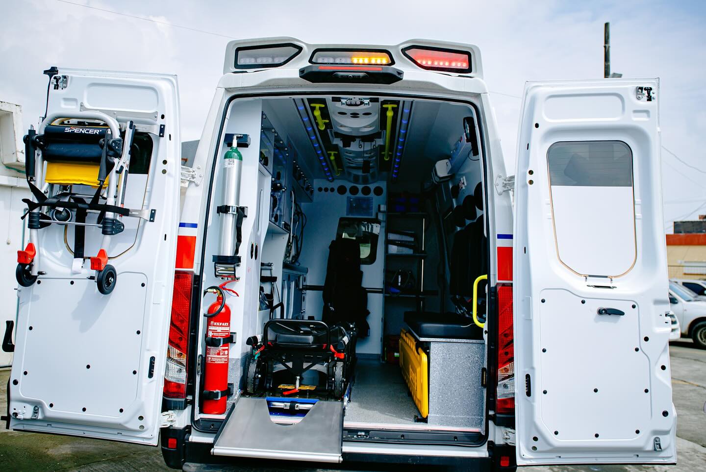  ITB presente en importante evento que busca impulsar el desarrollo profesional del personal de la Salud en Ecuador. 