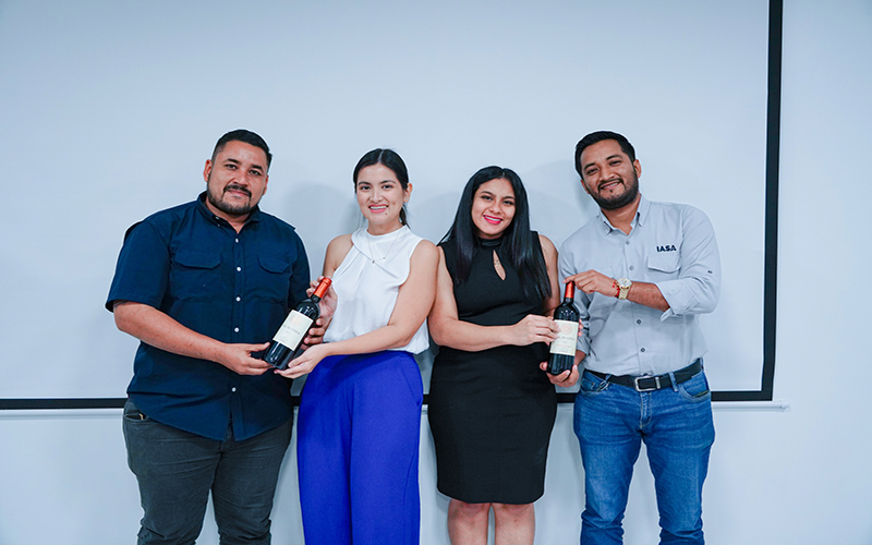  Se realizó Primer Encuentro de Graduados de Mecánica Automotriz. 