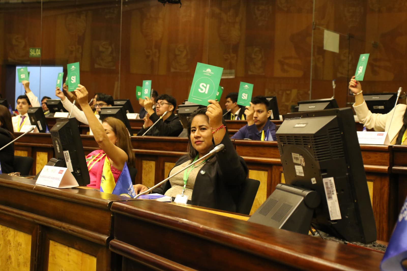 ITB y UBE se tomaron la Asamblea Nacional.
