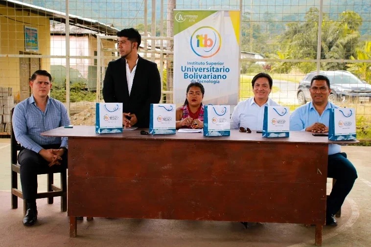 Municipal de Naranjal suscriben convenio de cooperación interinstitucional para Impulsar el desarrollo académico y social. 