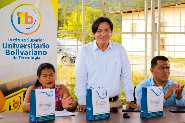 Municipal de Naranjal suscriben convenio de cooperación interinstitucional para Impulsar el desarrollo académico y social. 