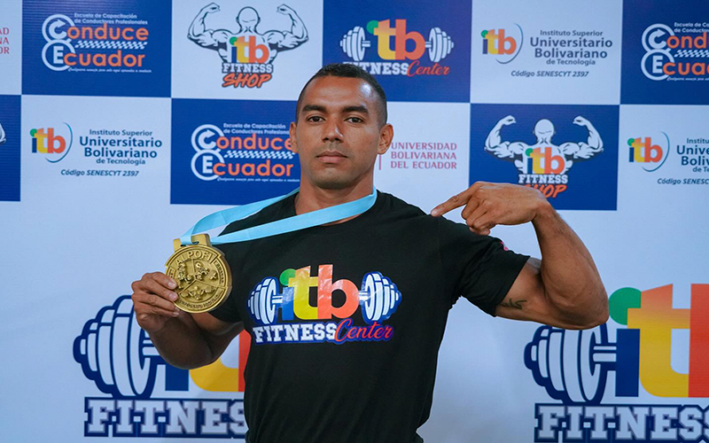 Equipo de Powerlifting del ITB brilla en torneo provincial.