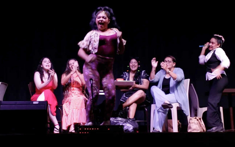  El Centro de Arte y Cultura realiza obra en conmemoración al Día Mundial del Teatro.