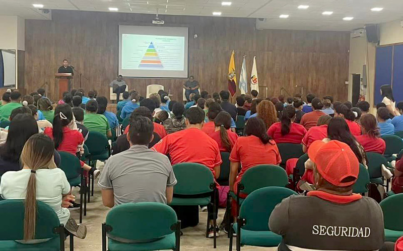  UBE e ITB reciben capacitación sobre el manejo de desechos hospitalarios