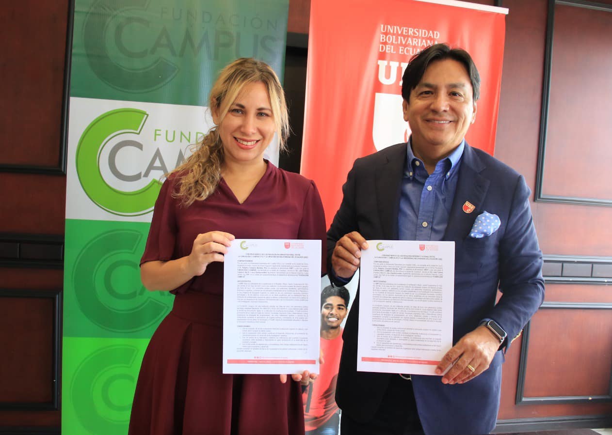 UBE y Fundación Centrus Campus firman acuerdo para promover competencia de robótica educativa.