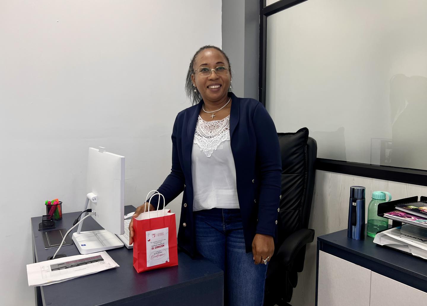 ¡En la Universidad Bolivariana del Ecuador (UBE), celebramos a nuestros maestros con todo el cariño que se merecen en su día!