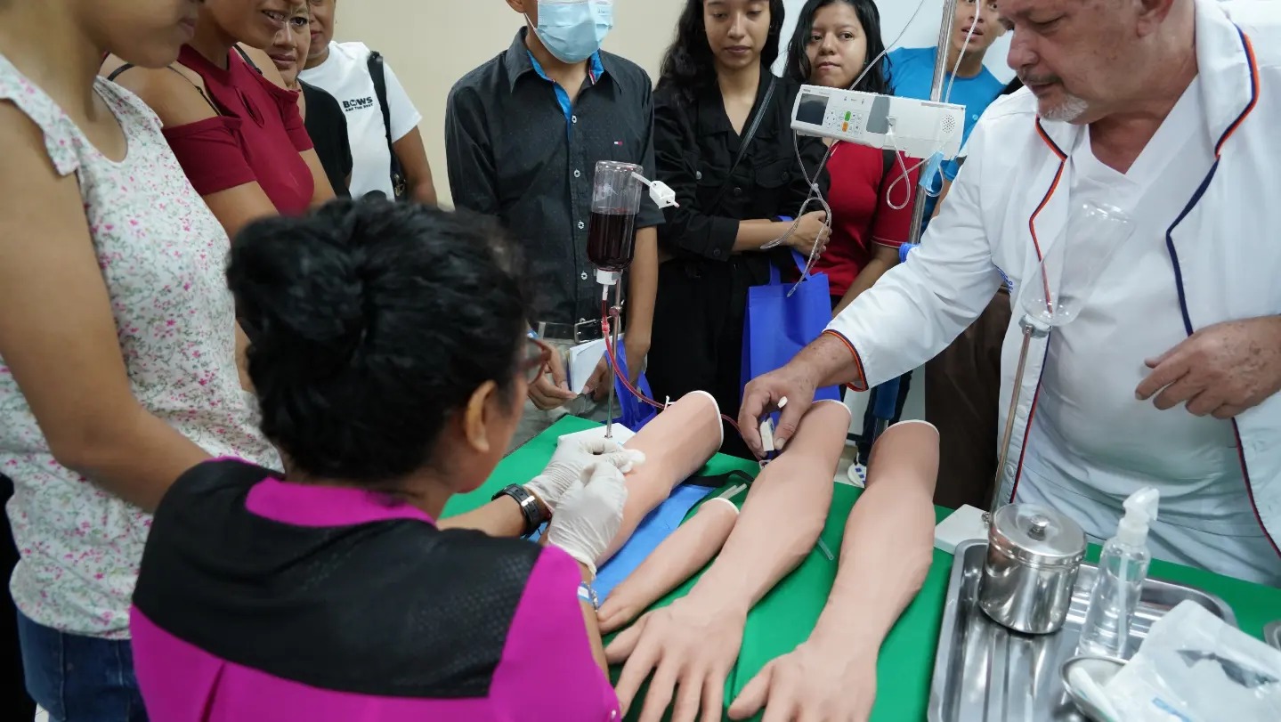 ¡Un éxito total! El vive la experiencia de la carrera Técnico Superior en Enfermería