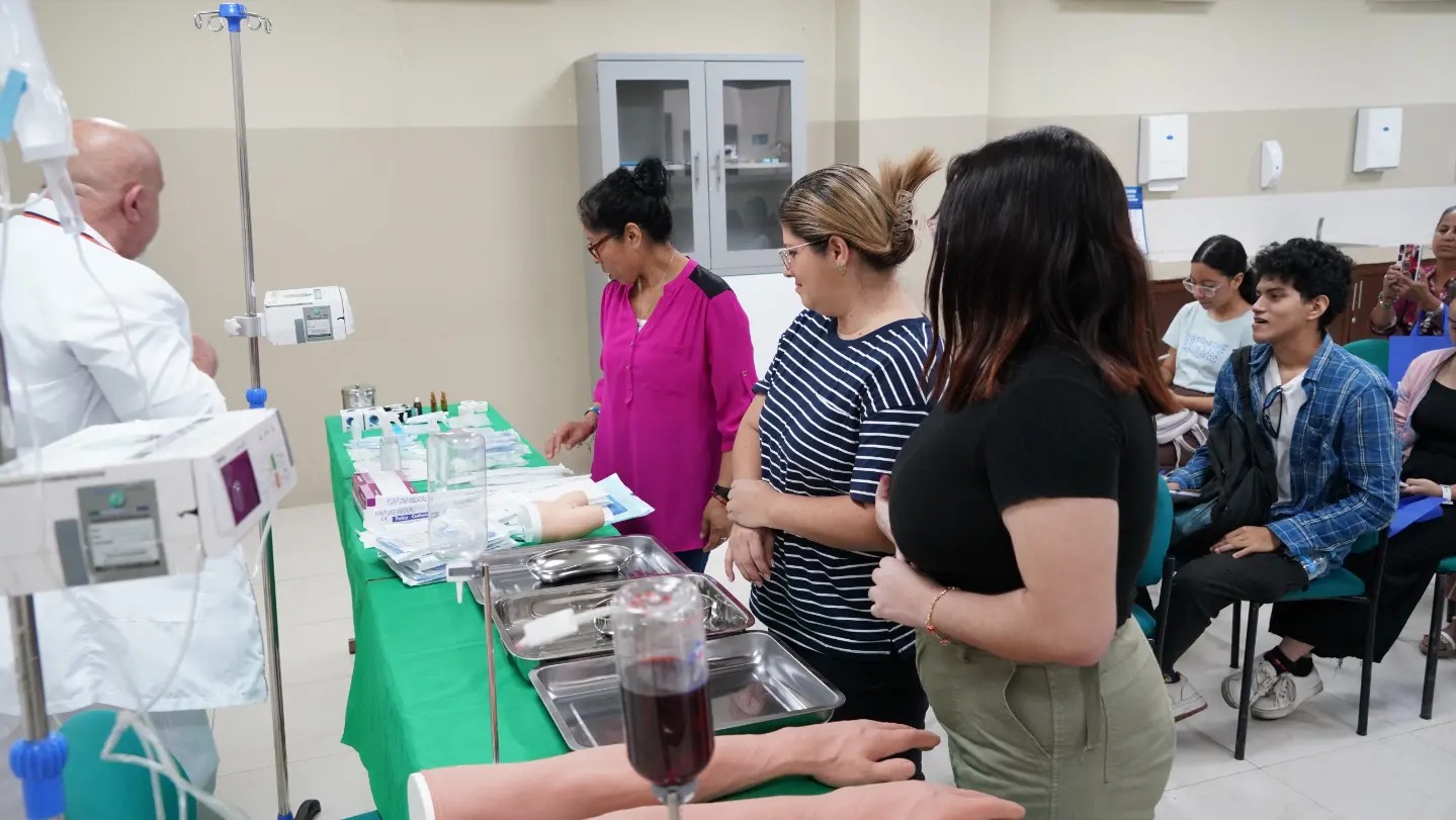¡Un éxito total! El vive la experiencia de la carrera Técnico Superior en Enfermería