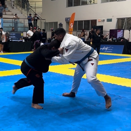 Estudiante del ITB gana medallas en Campeonato Jiu Jitsu League