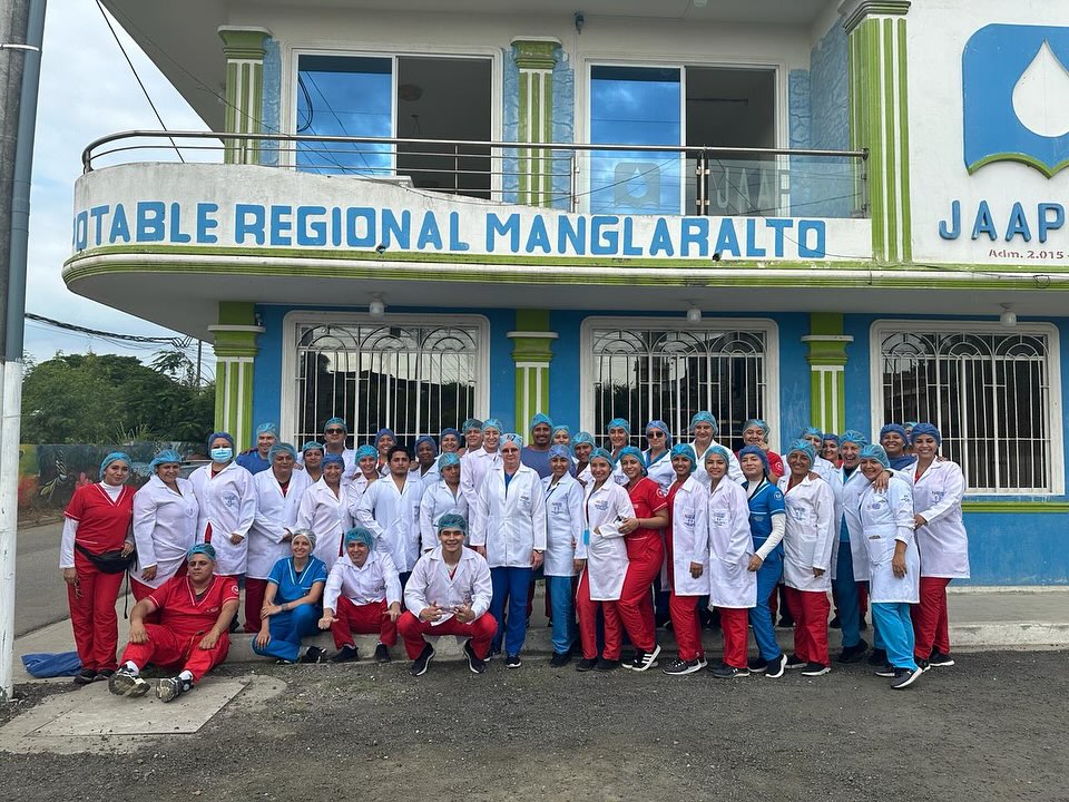 Estudiantes de Podología realizan brigadas gratuitas en Santa Elena