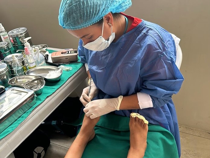 Estudiantes de Podología realizan brigadas gratuitas en Santa Elena