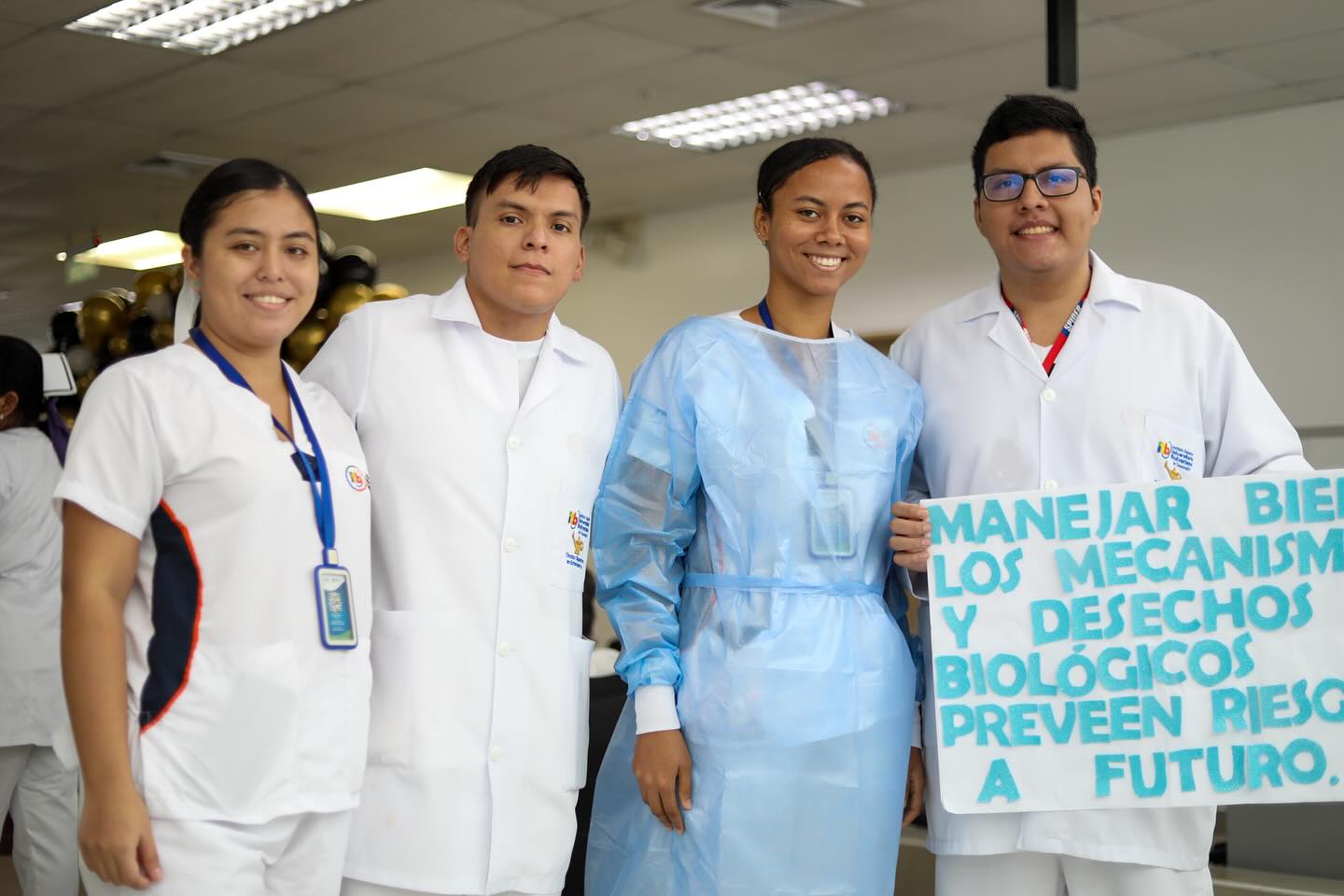 Estudiantes de Enfermería Conmemoran el Día Mundial de Seguridad en el Trabajo