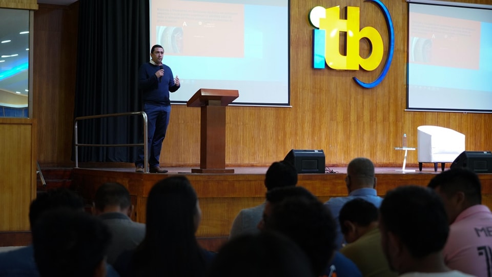 II Simposio Internacional de Profesionales Automotrices.