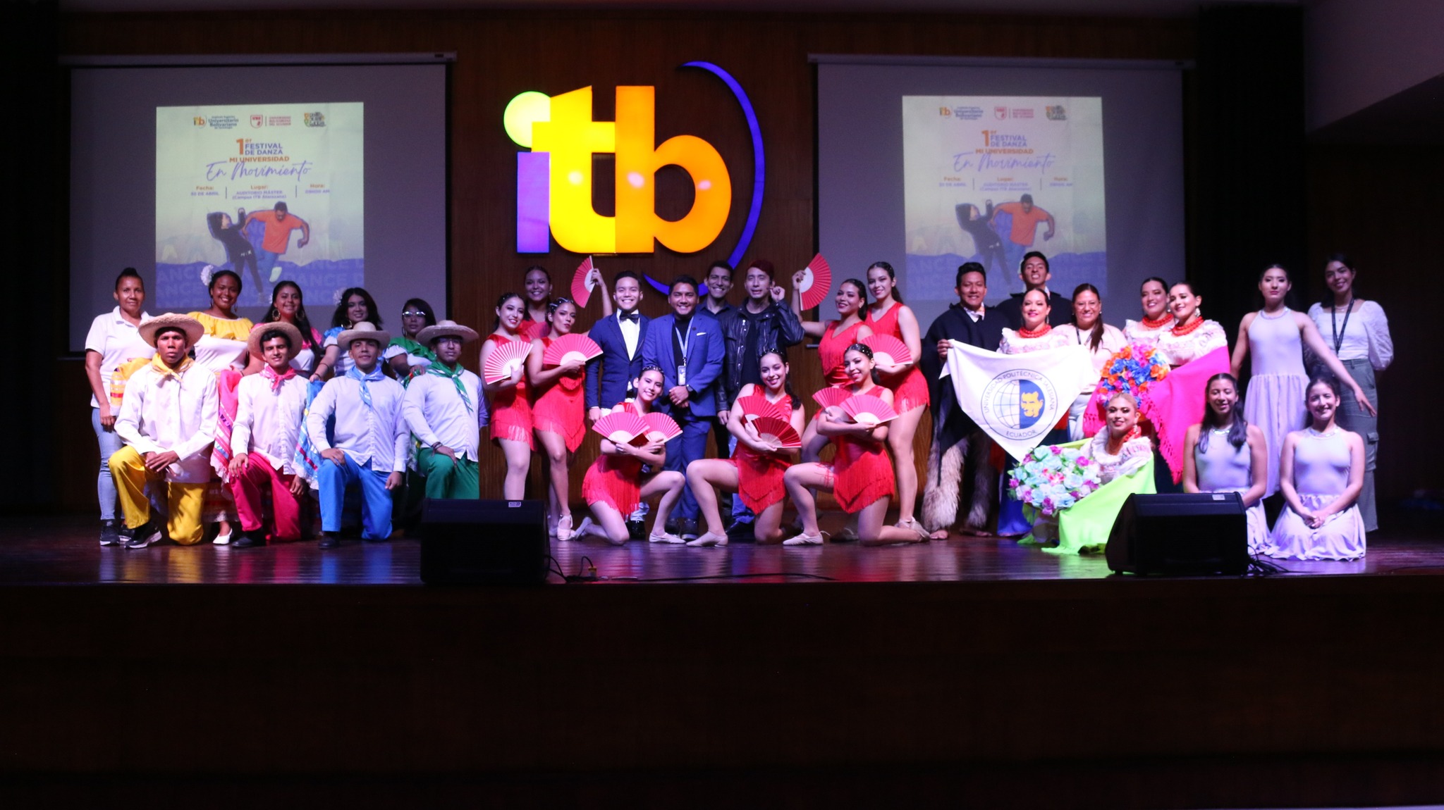 Más de 200 espectadores disfrutaron del Primer Festival de Danza "Mi Universidad en Movimiento"