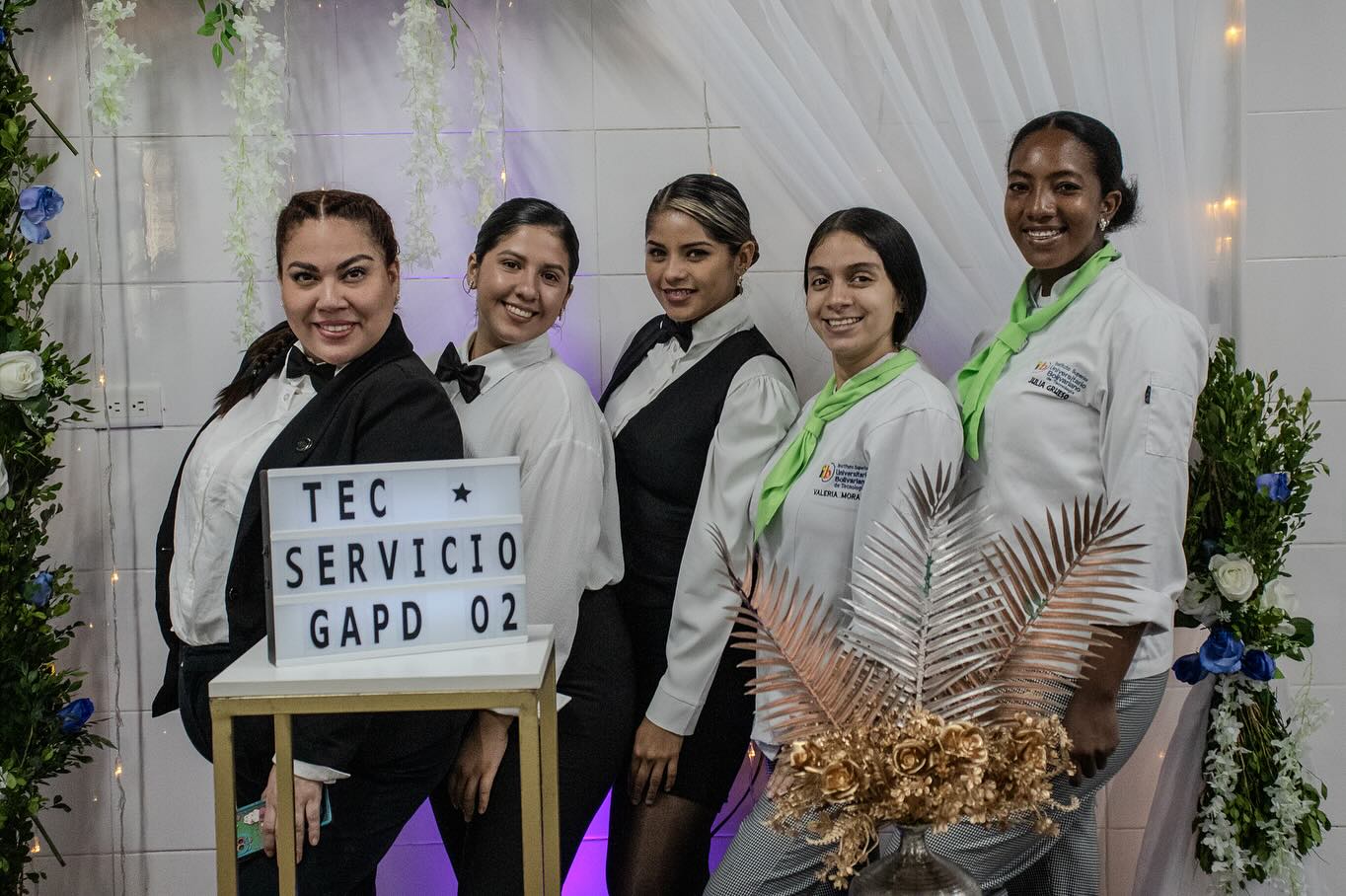 Estudiantes de Gastronomía culminan con éxito el examen de Técnicas de Servicio