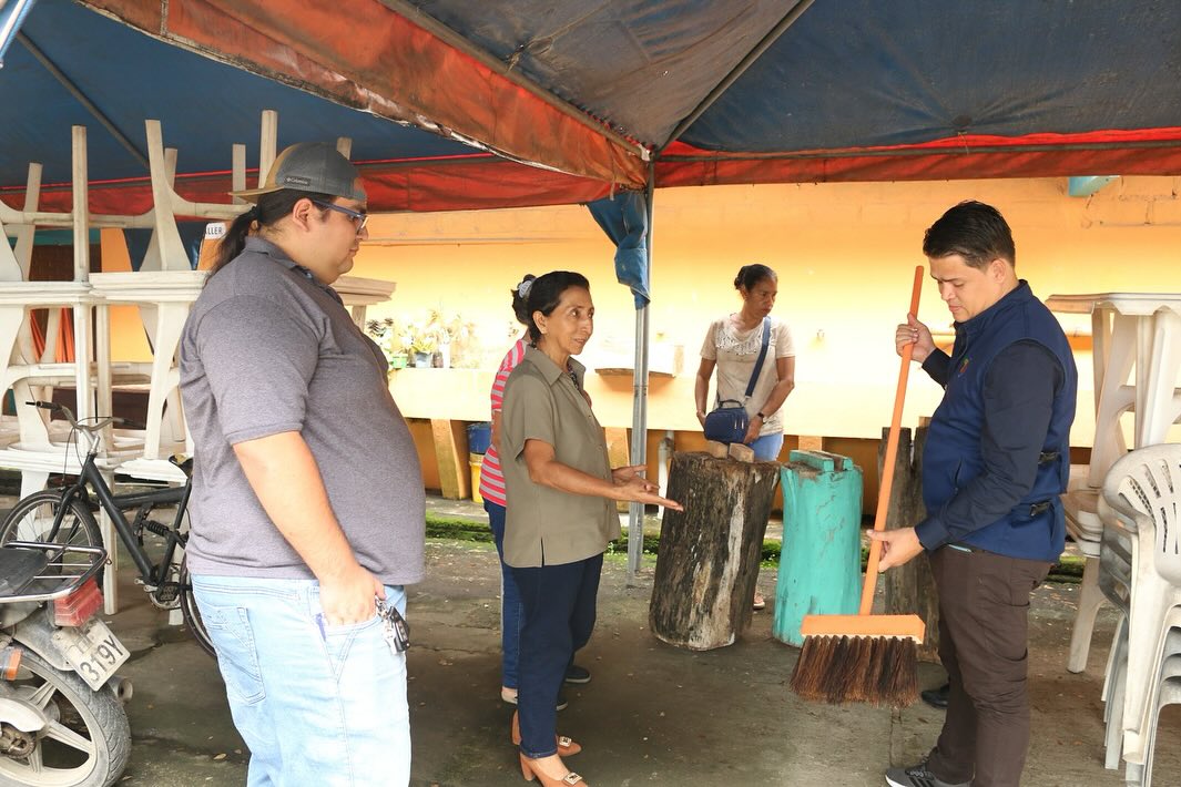 Directivos del Instituto Superior Universitario Bolivariano de Tecnología (ITB) visitaron el Centro Gerontológico Ocupacional