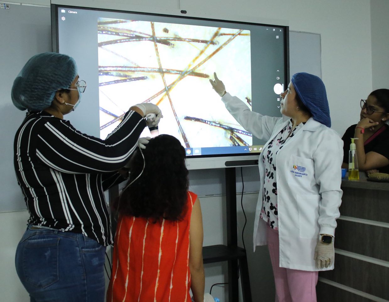 Más de 53 personas vivieron la experiencia de ser un profesional en Tricología y Cosmiatría por 1 día