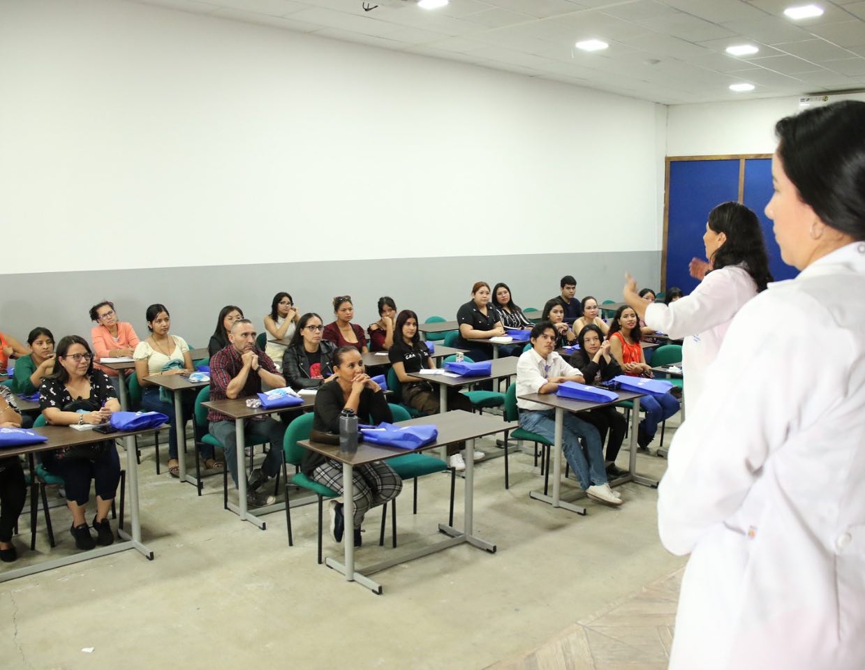 Más de 53 personas vivieron la experiencia de ser un profesional en Tricología y Cosmiatría por 1 día