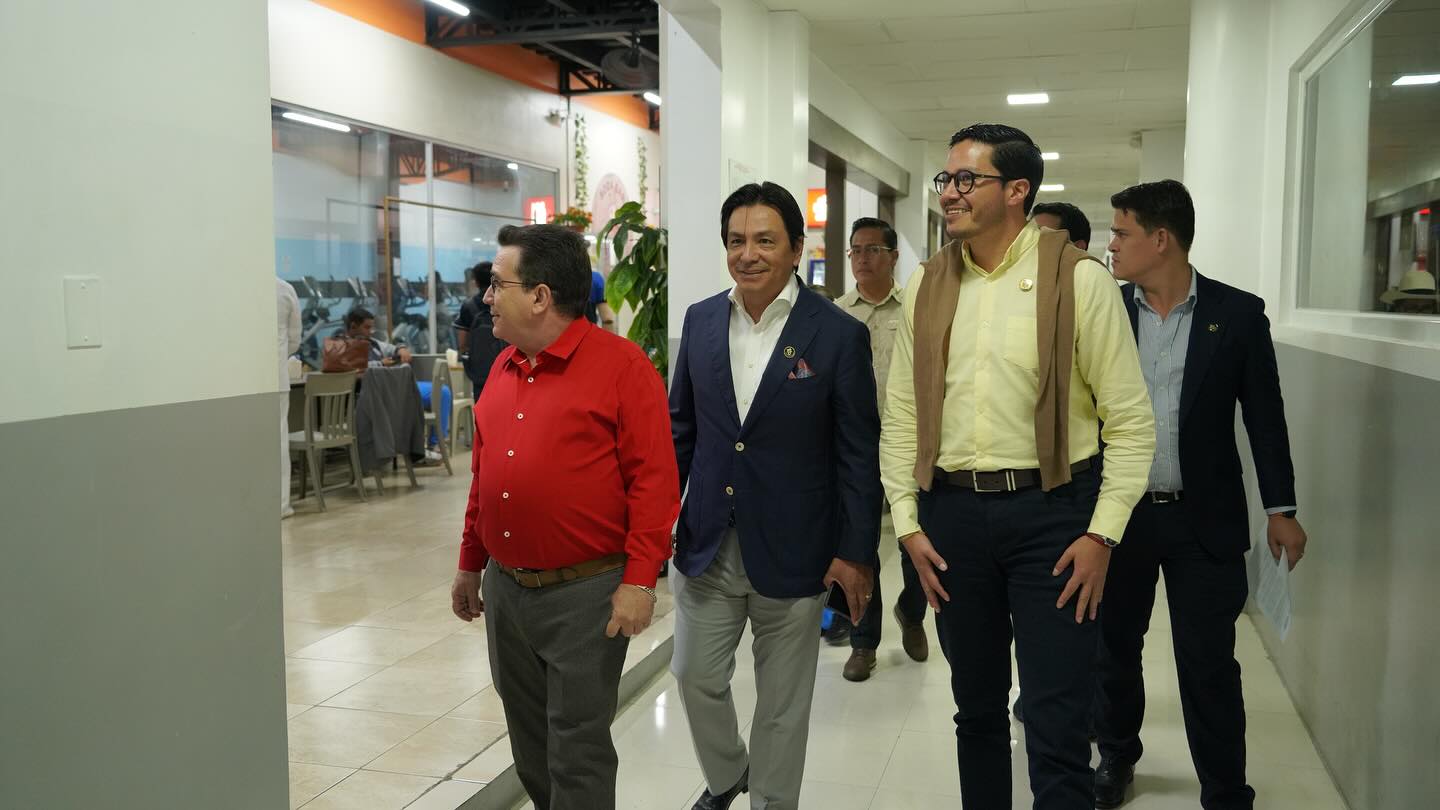 Senescyt visita al ITB