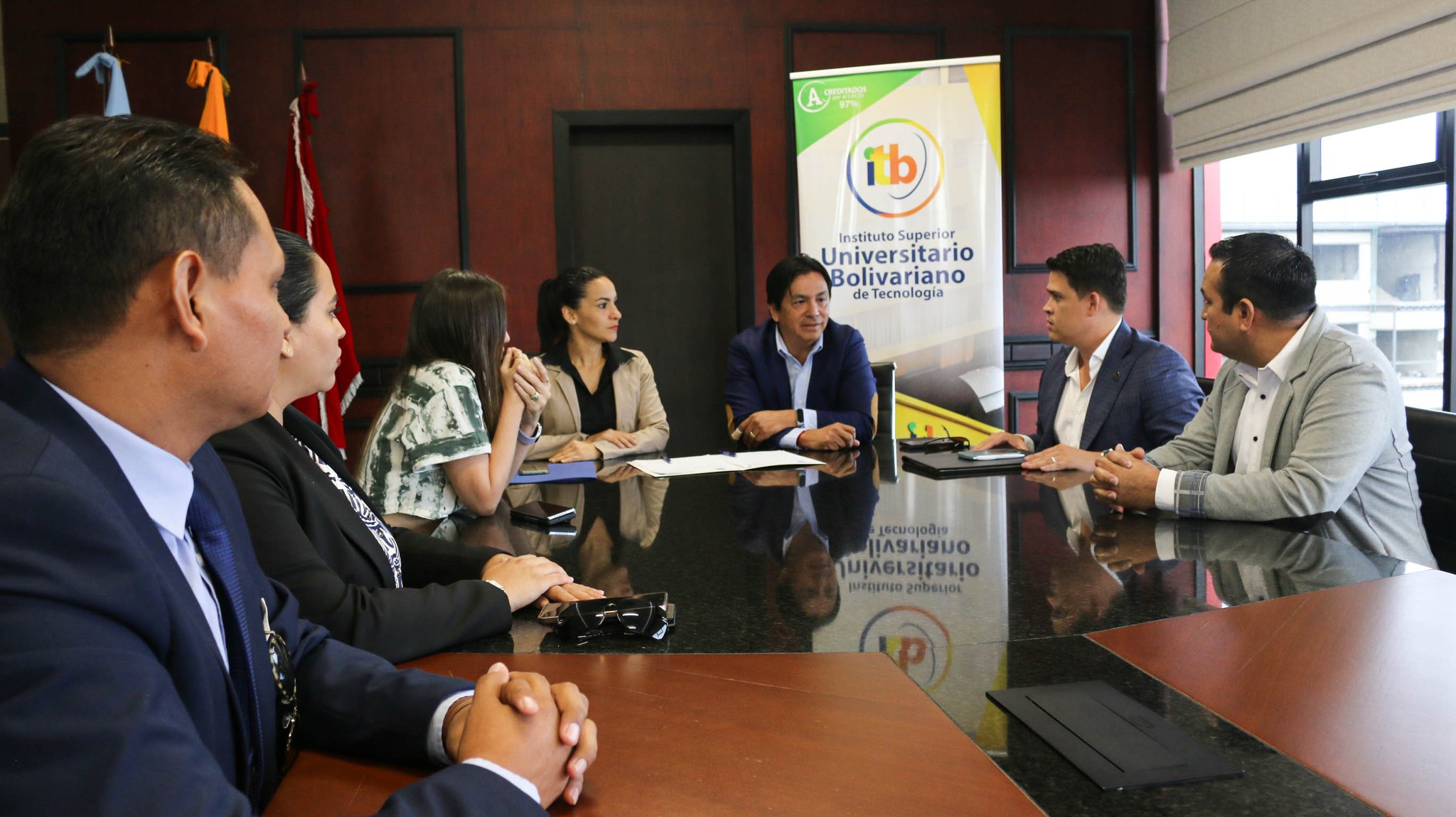 Instituto Superior de Tránsito, Criminalística y Ciencias Forenses suscribe convenio con el ITB.