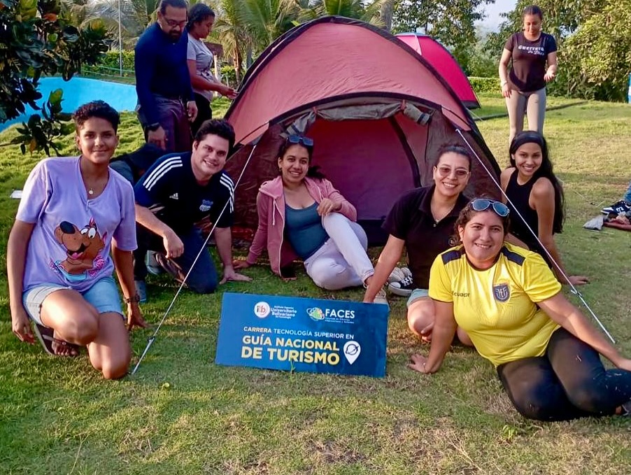 Estudiantes de Turismo visitan Naranjal
