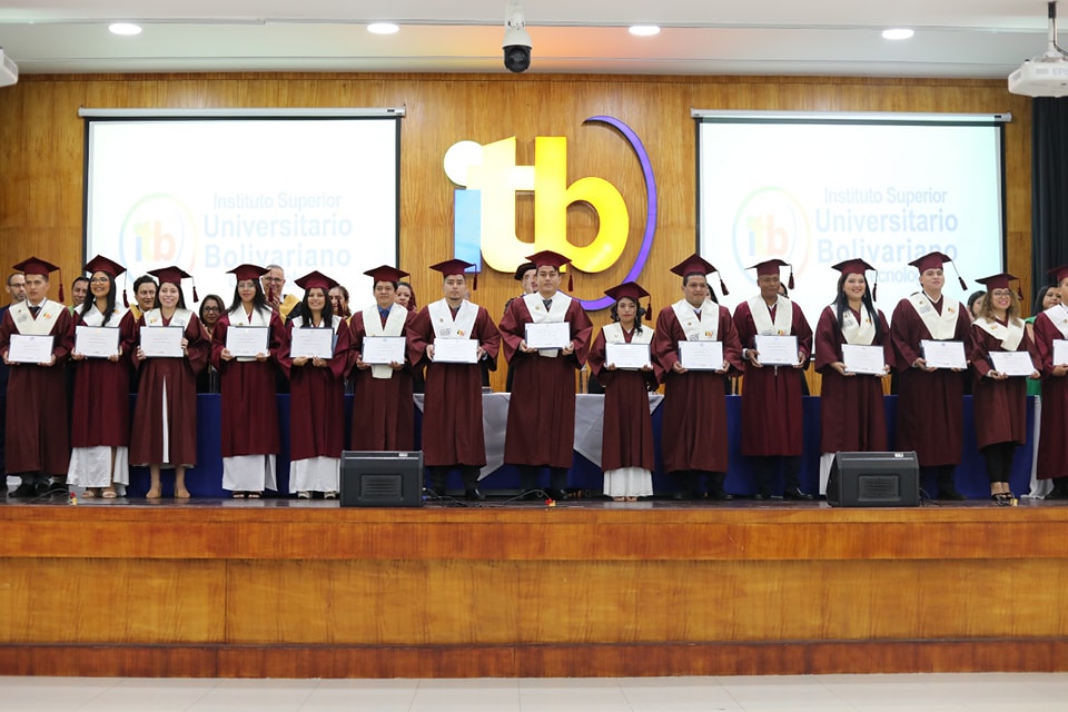 ITB celebra logros académicos alcanzados de más de 170 graduados