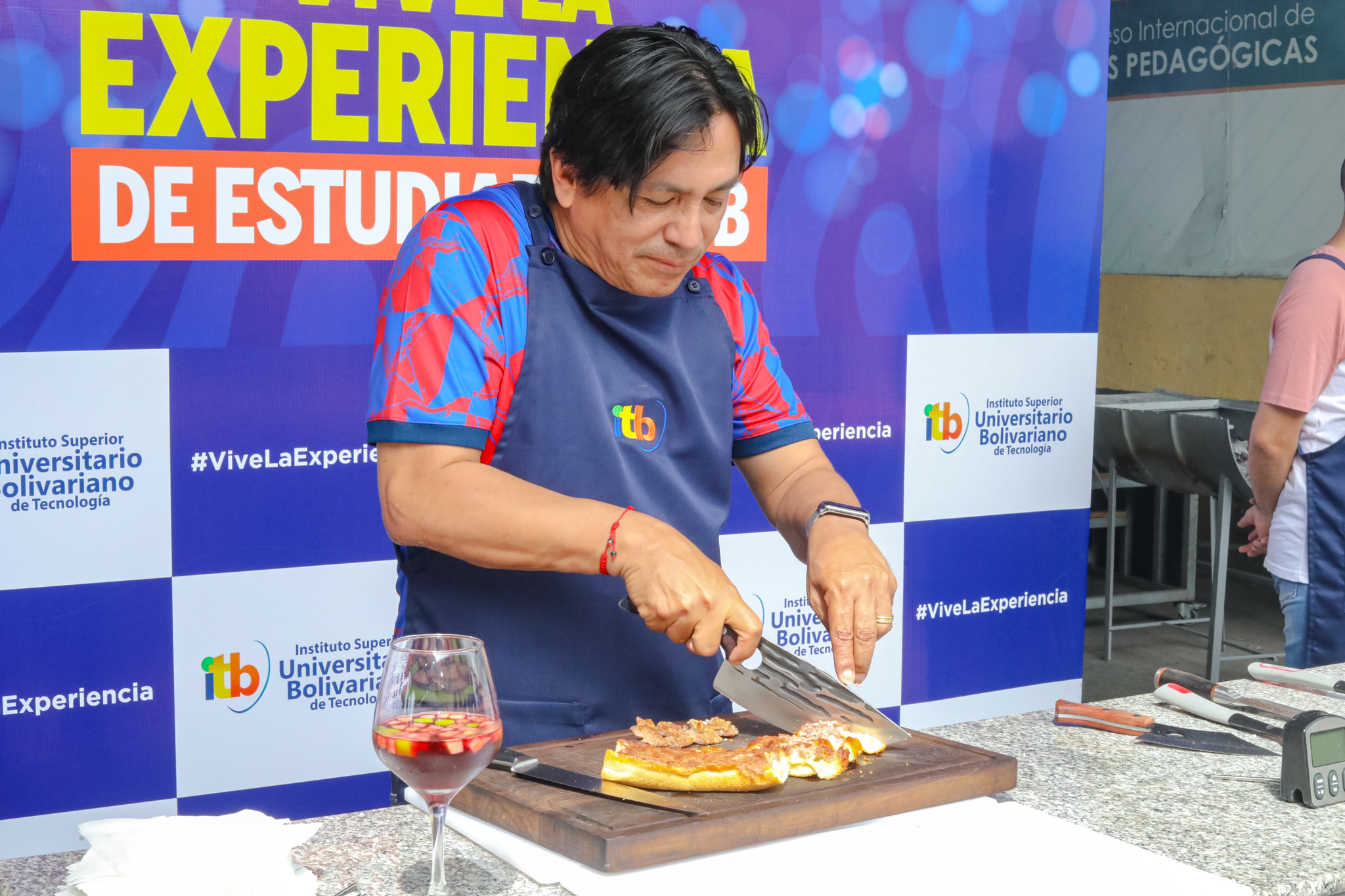 ITB dicta Taller Parrillero para el Rey del Hogar