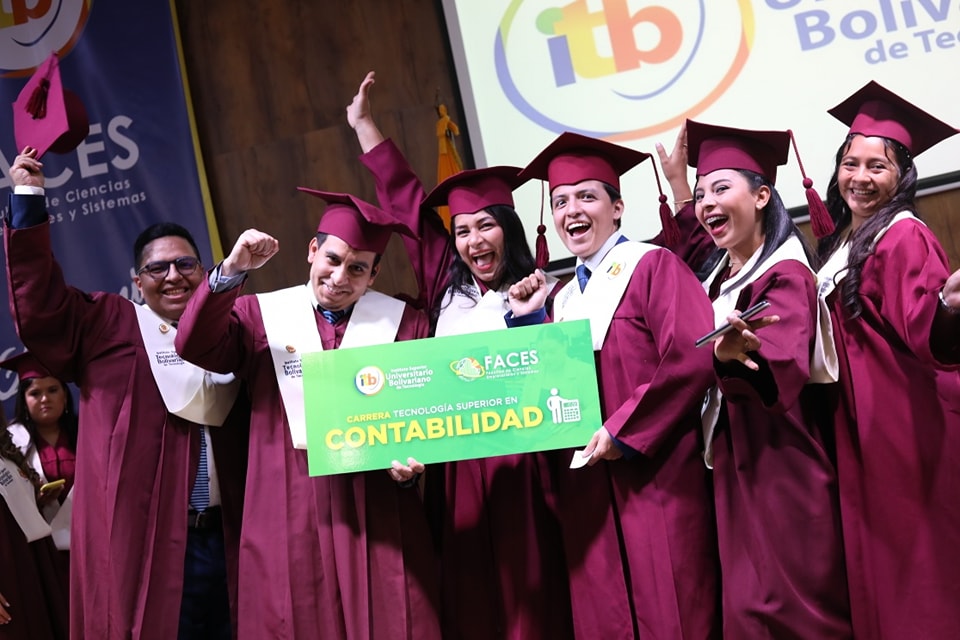 Segunda ceremonia de incorporación reúne a más de 290 graduados