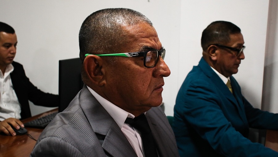 Estudiantes del grupo VT10 - A002 en Planificación y Gestión del Tránsito realizan evaluaciones finales