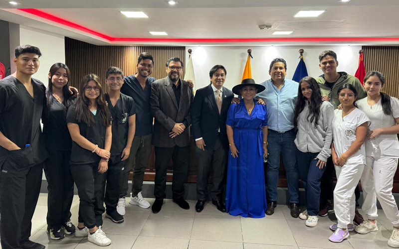  ITB suscribe convenio con la CUT Guayas para impulsar investigación y educación continua. 