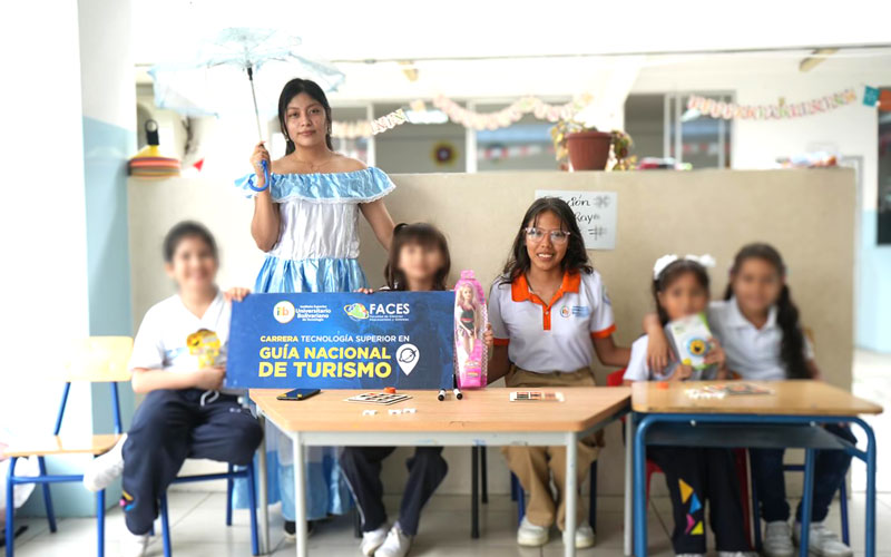 ITB inaugura las fiestas julianas en Escuela Municipal Especializada de Audición y Lenguaje. 