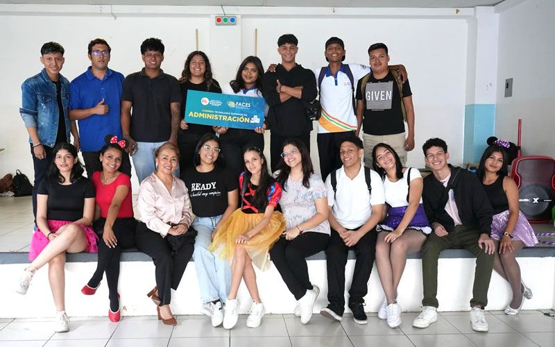 ITB inaugura las fiestas julianas en Escuela Municipal Especializada de Audición y Lenguaje. 