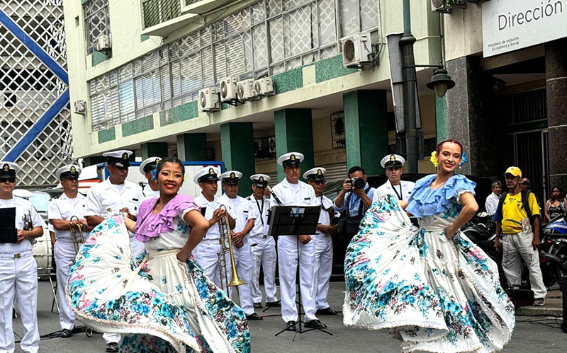 Comunidad Bolivariana celebra junto a la Prefectura del Guayas los 489 años de fundación de Guayaquil. 