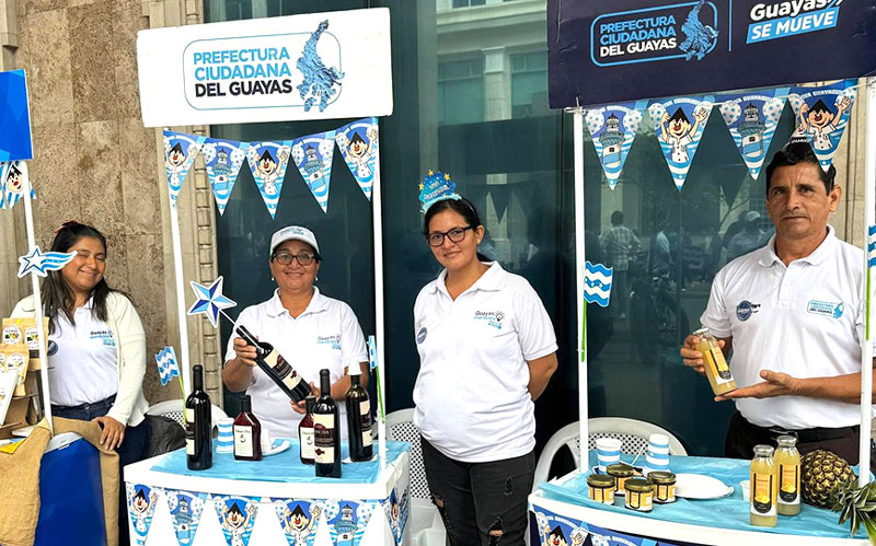 Comunidad Bolivariana celebra junto a la Prefectura del Guayas los 489 años de fundación de Guayaquil. 