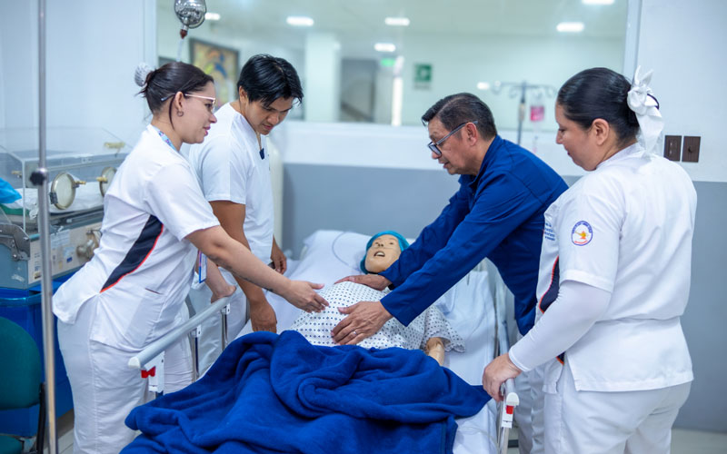 Estudia Enfermería en ITB 