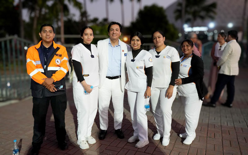 Estudiantes del ITB asistieron a Sesión Solemne por los 489 años de Fundación de Guayaquil. 