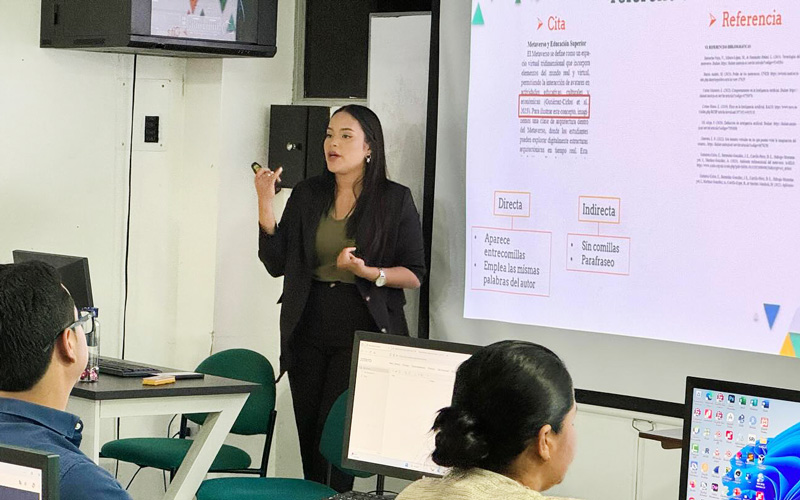 Autoridades, docentes y estudiantes del ITB aprenden a usar el gestor bibliográfico Zotero. 