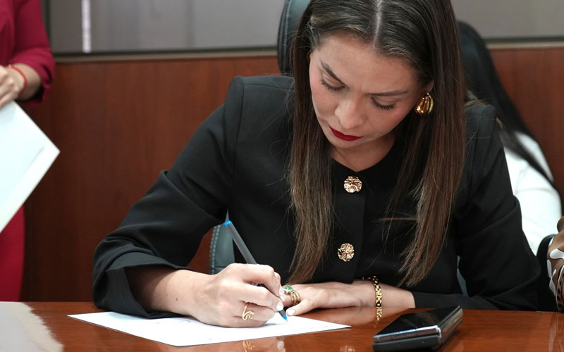 ITB posesionó a sus nuevas autoridades. 