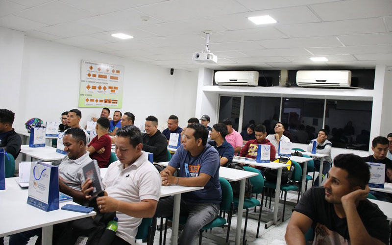 ¡Bienvenidos a la familia Bolivariana! 