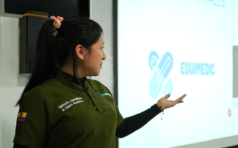 Revive los mejores momentos del plan innovador para equipar un quirófano, presentado por estudiantes de Equipos Biomédicos del ITB. 