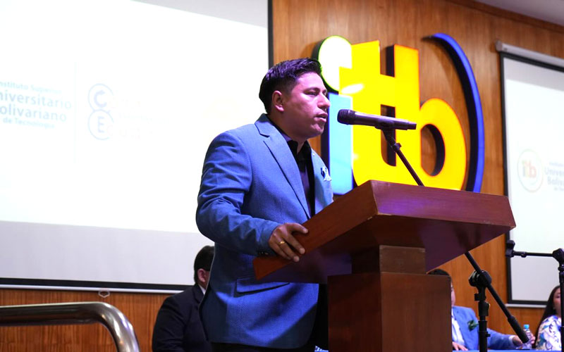 244 estudiantes de Conduce Ecuador del ITB celebraron su graduación como licenciados profesionales