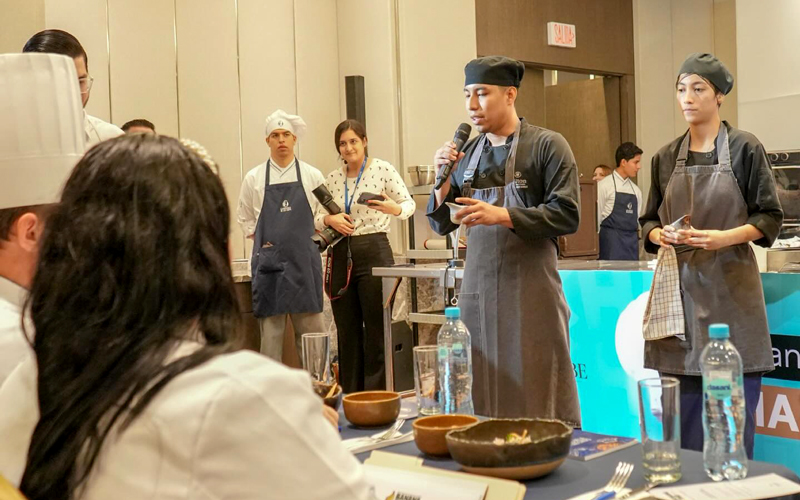 ¡Docente del ITB resalta como jurado en gran evento gastronómico! 