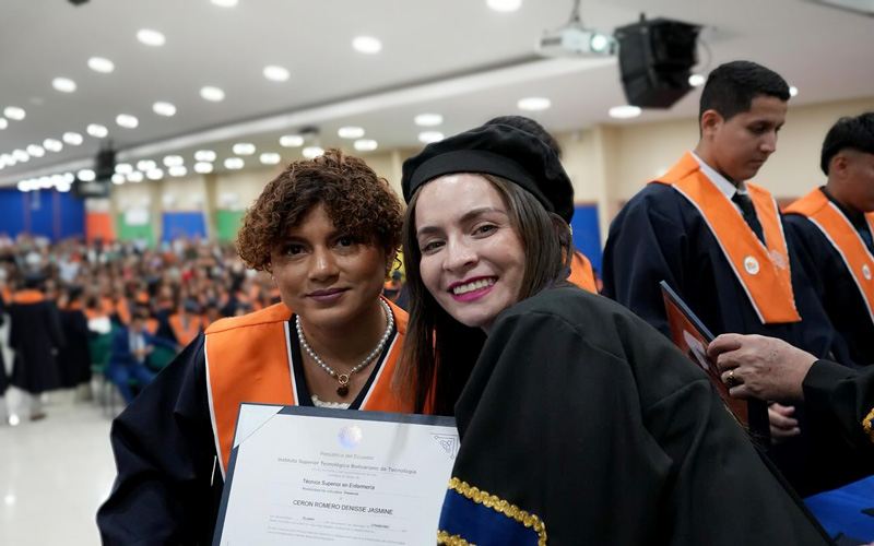 ITB celebra logros académicos alcanzados de más 350 graduados.