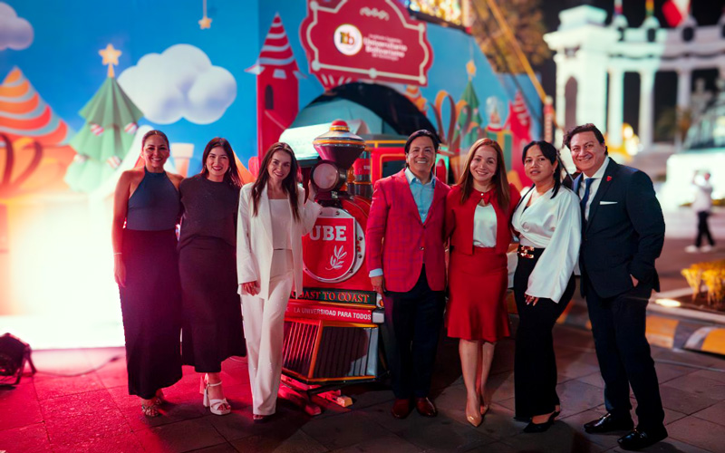 ¡Descubre los momentos más especiales del Encendido del Árbol de Navidad del Malecón 2000!