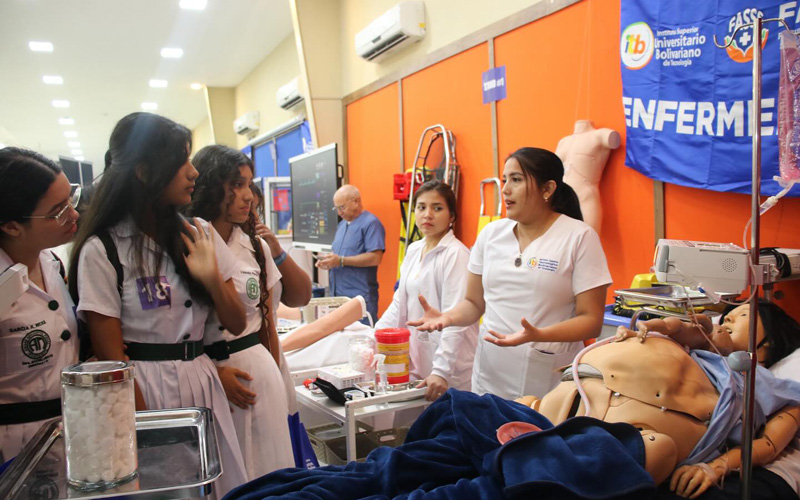 ITB da la bienvenida a los futuros líderes de Ecuador en su Open House 2024.