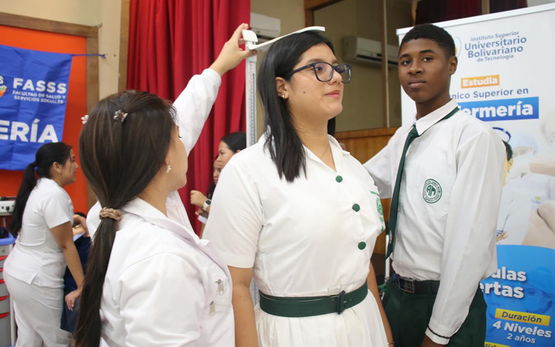 ITB da la bienvenida a los futuros líderes de Ecuador en su Open House 2024.