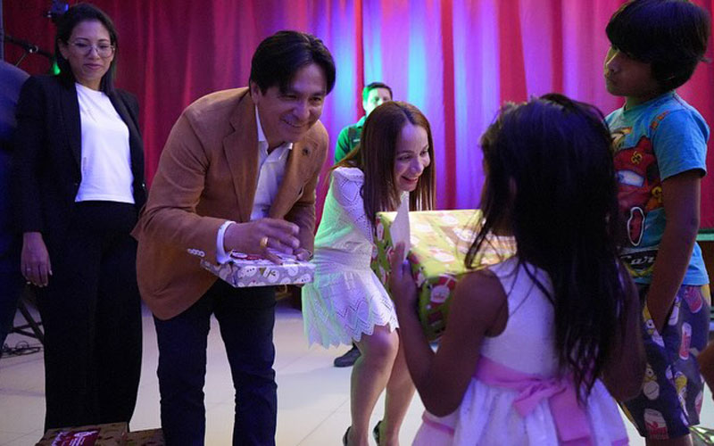 ITB ilumina rostros con su Programa Navideño Regalando Sonrisas.