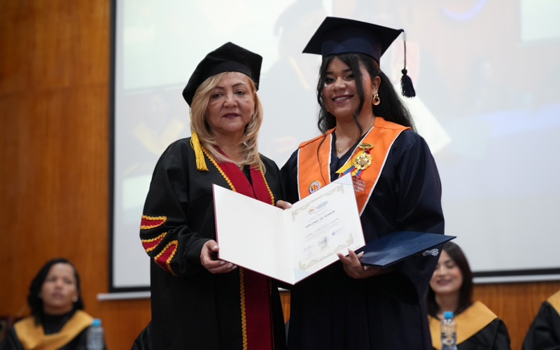 ITB celebra la culminación de estudios de más de 250 estudiantes de la Facultad de Ciencias Empresariales y Sistemas (FACES).