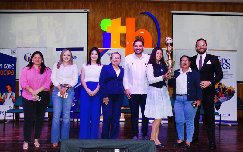 Conoce más detalles de la Ceremonia de Premiación de la Gran Final del Concurso Intercolegial   "¡Quién Sabe, Participa!" 