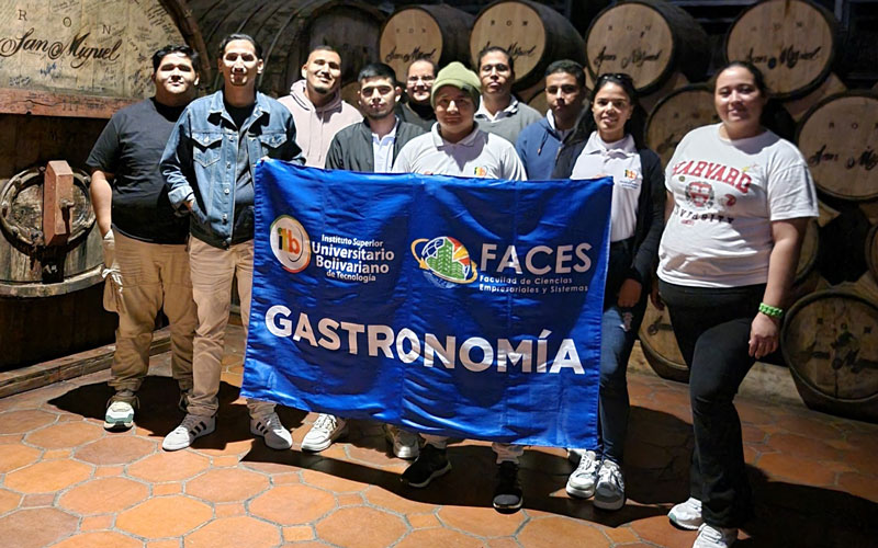 Estudiantes de Gastronomía del ITB profundizan su formación en la Cava San Miguel en Cuenca.